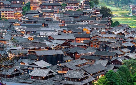 南阳6种常见的外墙仿石漆施工工艺！